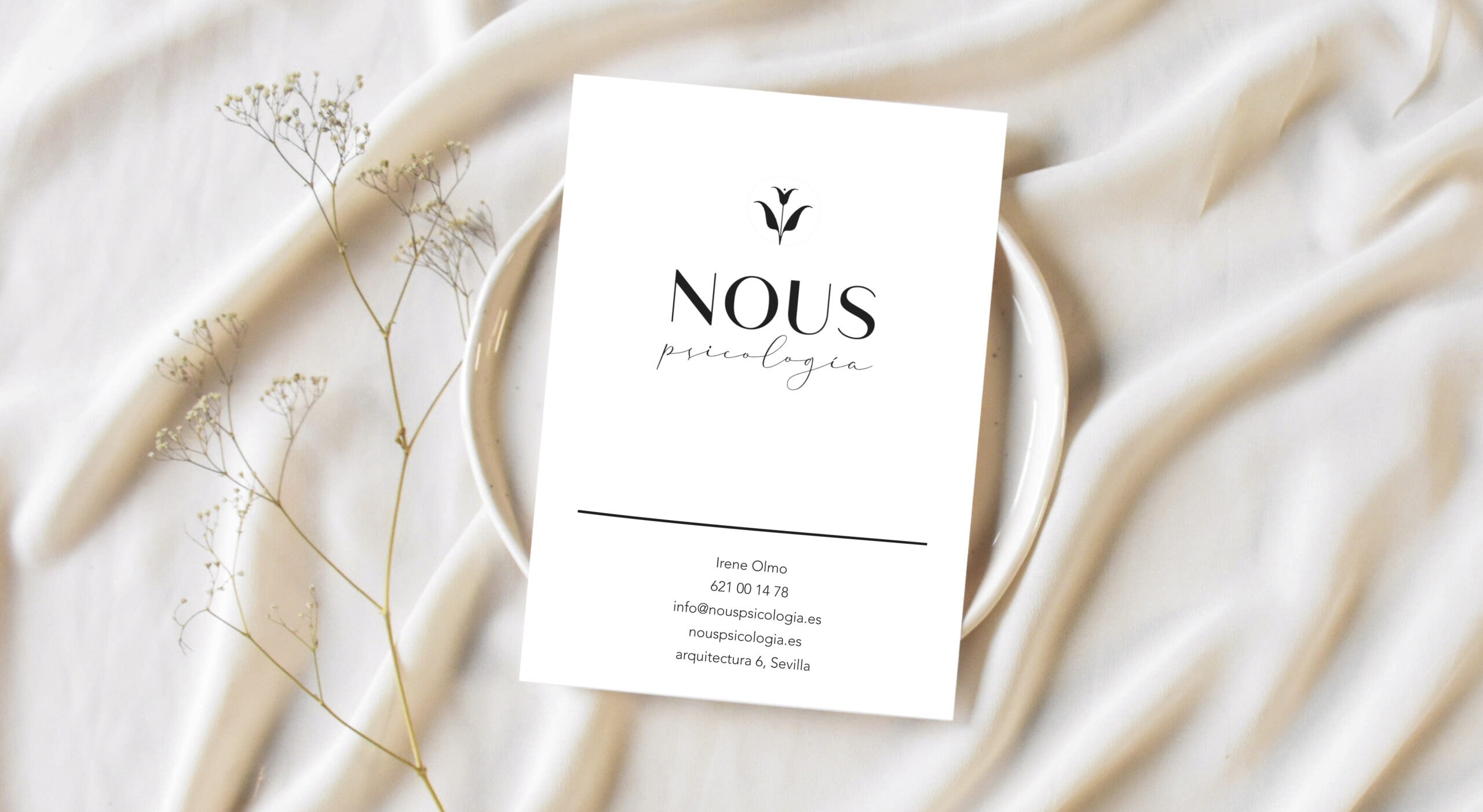 09 NOUS - PAPER MOCKUP